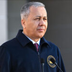 Bakan Yerlikaya duyurdu: Antalyada Bayğaralar çetesine operasyon