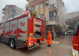 Yangında dairenin odası kullanılamaz hale geldi