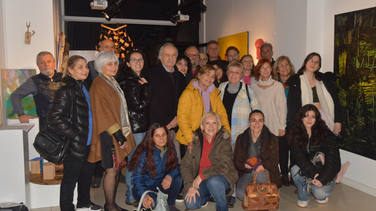 Ressam Coşkun, resim, desen ve heykel çalışmalarını sergiledi