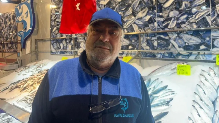 Alanyalı balıkçıdan şehit ve gazilerin ailelerine ücretsiz balık