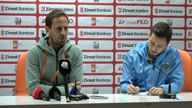 Alanyaspor’da Pereira’dan sert eleştiri