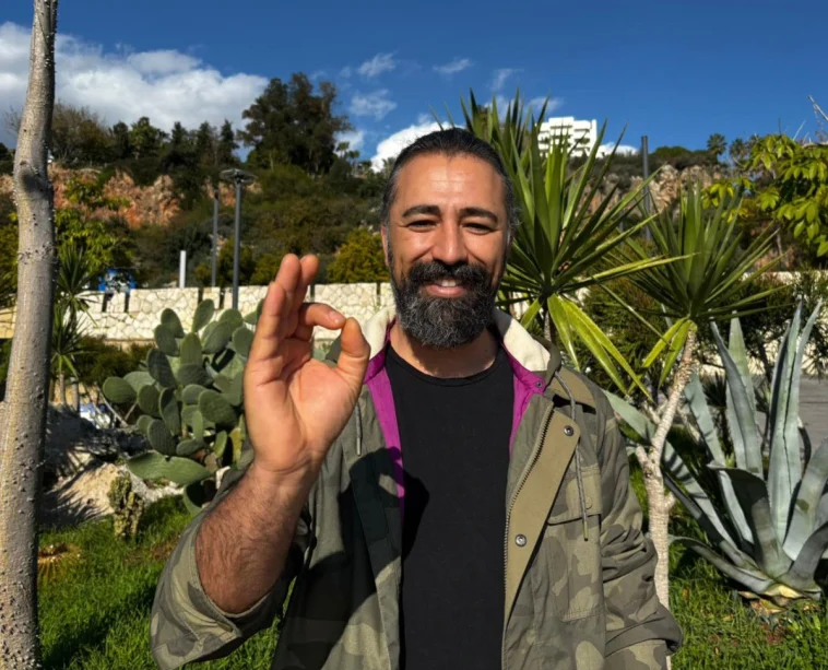 Antalya'da camgöz köpek balığını dalgıçlar kurtardı