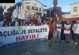 Antalya'da emekliler Ankara'ya seslendi