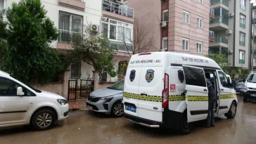 Antalya'da yaşlı kadın evinde ölü bulundu