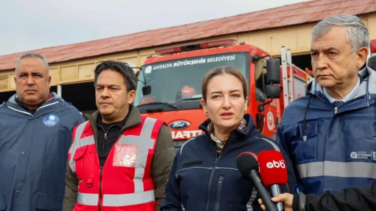 Antalya’ya 200 mm yağış düştü