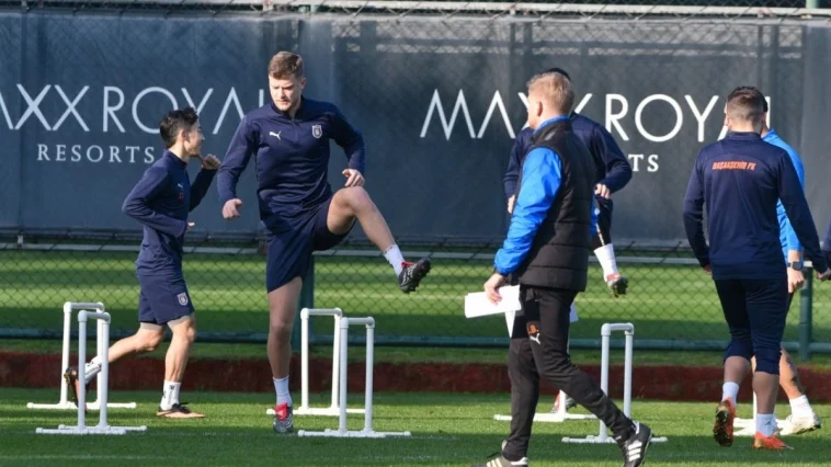 Başakşehir Antalya kampında tempoyu artırdı