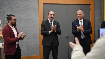 Başkan Kotan yapay zeka sergisinin açılışına katıldı