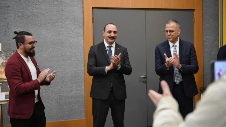 Başkan Kotan yapay zeka sergisinin açılışına katıldı