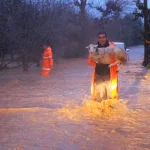Büyükşehir ekipleri yağmur ve fırtınaya karşı seferber oldu