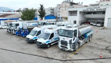 Büyükşehir ekipleri yılbaşı mesaisine hazır