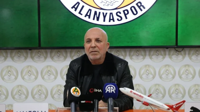 Çavuşoğlu’ndan transfer açıklaması