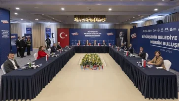 CHP’li Büyükşehir Belediye Başkanları Mersin’de buluştu
