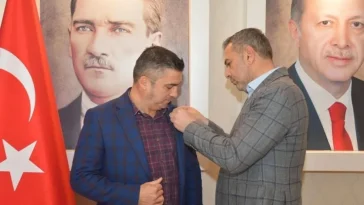 CHP'li Top, AKP'ye geçti