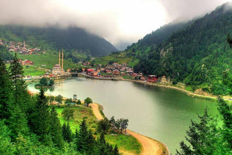 UZUNGÖL TURİZMİNDE METİN İNAN SONRASI MUSTAFA AKYÜZ DÖNEMİ BAŞLADI