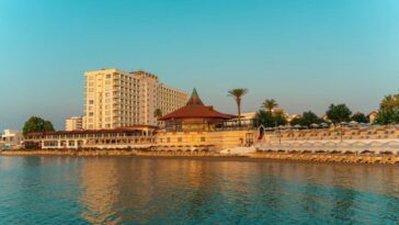 SALAMIS BAY CONTI RESORT HOTEL,HOLIDAYCHECK GOLDEN AWARD İLE ULUSLARARASI BAŞARISINI TAÇLANDIRDI