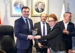 DR. CANDEMİR ZOROĞLU’NA DUYGUSAL VEDA