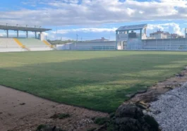 İsmail Ogan Stadı sezona yetişemedi