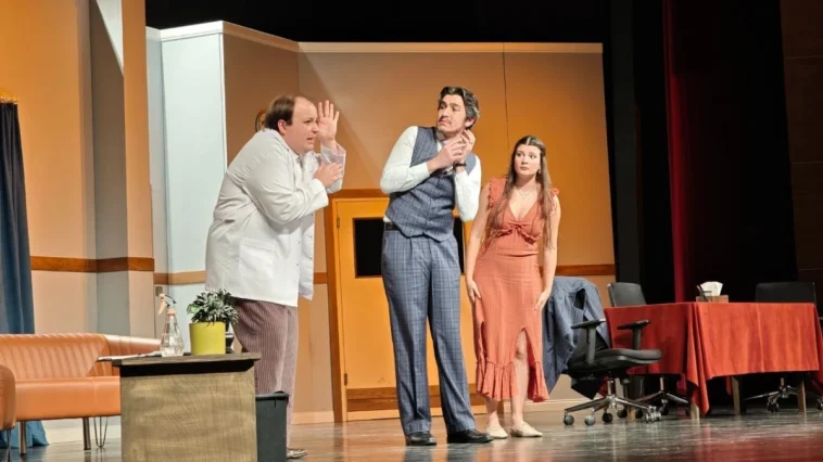 'Kaç Baba Kaç' Kepez sahnesinde