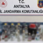 Kemer'de kaçak ve sahte içki ele geçirildi