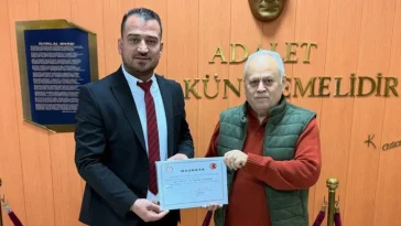 Korkuteli Esnaf Odası’nda Kurtoğlu güven tazeledi