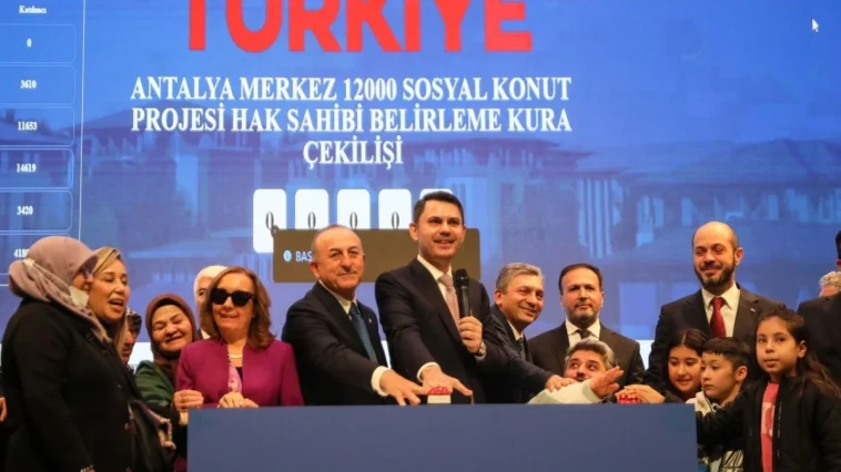 Murat Kurum: Konut artacak, kiralar düşecek