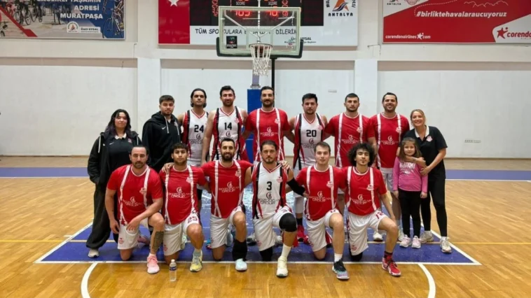 Muratpaşa Belediyespor namağlup Bölgesel Lig’de