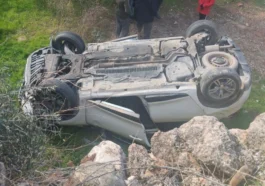 Otomobil boş araziye yuvarlandı: 4 yaralı