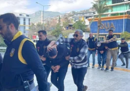 Sokak ortasında zincirli kavga: 3 tutuklama