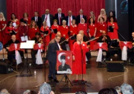 Unutulmayan türküler Antalya’da yankılandı