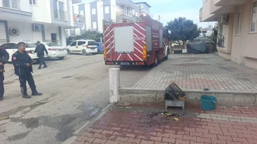 Yangın ihbarına gelen itfaiyeye evin içinde 'mangal' sürprizi