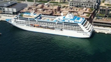 Yüzen otel Antalya’da demir atacak