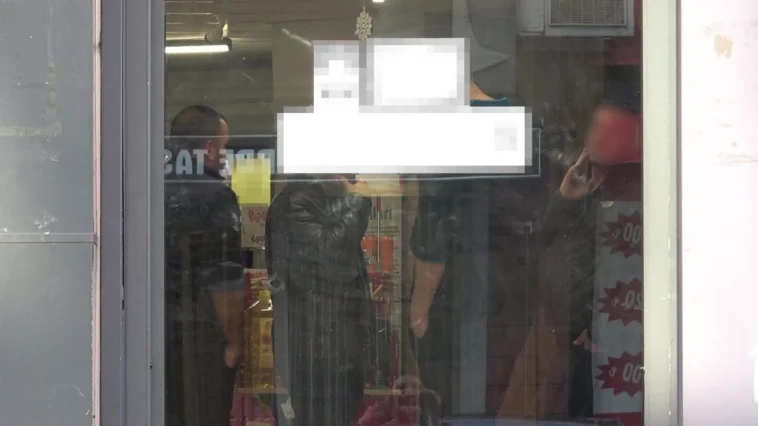 Zincir markette bıçaklı dehşet