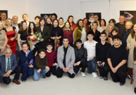 Genç sanatçının ilk sergi heyecanı