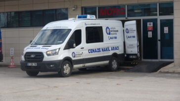 Antalyada yolcu otobüsü devrildi; 9 ölü, 25 yaralı (9)