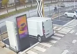 Alanya'da ölümle sonuçlanan trafik kazası güvenlik kamerasına yansıdı