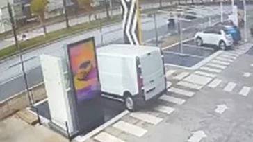 Alanya'da ölümle sonuçlanan trafik kazası güvenlik kamerasına yansıdı