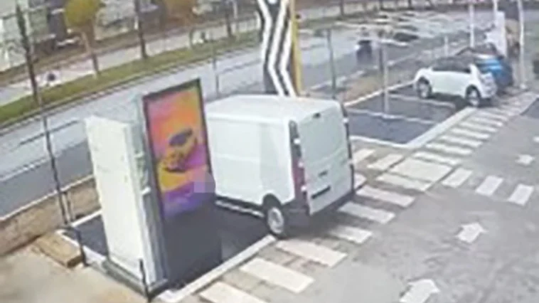 Alanya'da ölümle sonuçlanan trafik kazası güvenlik kamerasına yansıdı