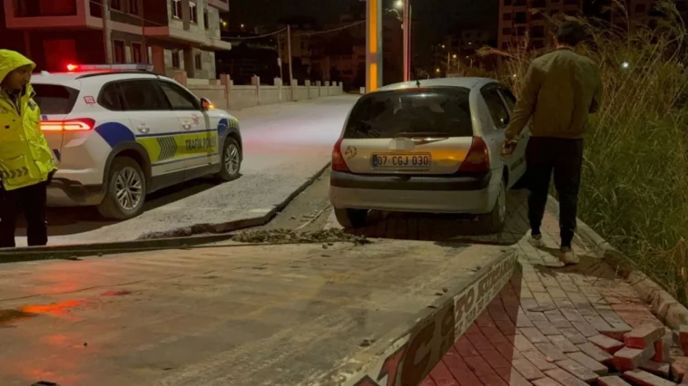 Gazipaşa'da bıçaklı kavga: 2 yaralı, 4 gözaltı