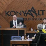 Konyaaltı Belediye Meclisi'nde 6 Şubat unutulmadı