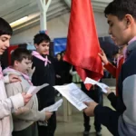 Yemin ederek izciliğe ilk adımı attılar