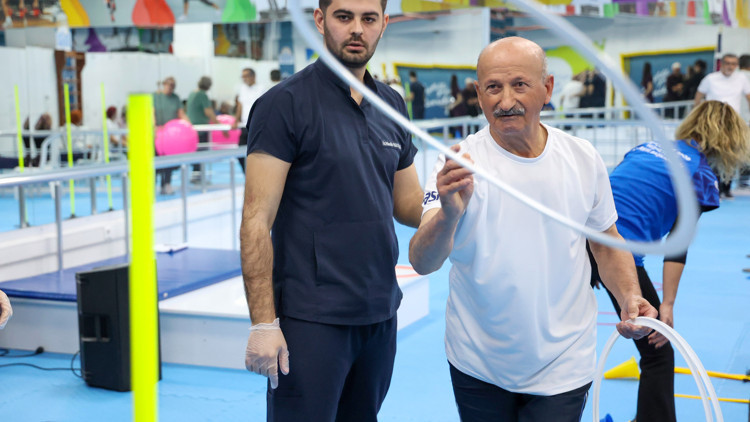 Büyükşehirden parkinson hastalarına özel eğitim