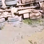 Şarampole devrilen kamyonun şoförü öldü