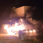 Yangında ev ve otomobil zarar gördü