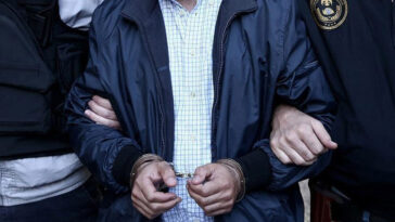 Antalyada Cumhurbaşkanı Erdoğana sosyal medyadan hakaret eden kişi tutuklandı