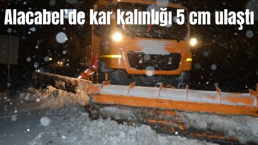 Alacabel'de kar kalınlığı 5 santime ulaştı