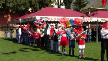 Alanya'da 23 Nisan Çocuk Bayramı coşkuyla kutlandı