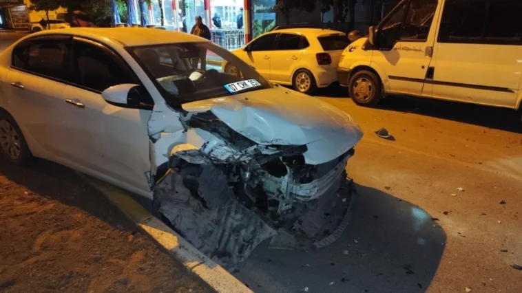 Alkollü sürücü 3 aracı hurdaya çevirdi