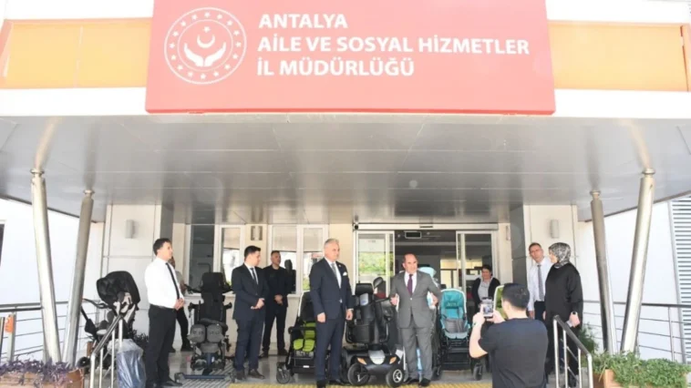 Antalya Aile ve Sosyal Hizmetler İl Müdürlüğüne anlamlı bağış