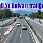 Antalya Yüzüncü Yıl Bulvarı trafiğe açıldı