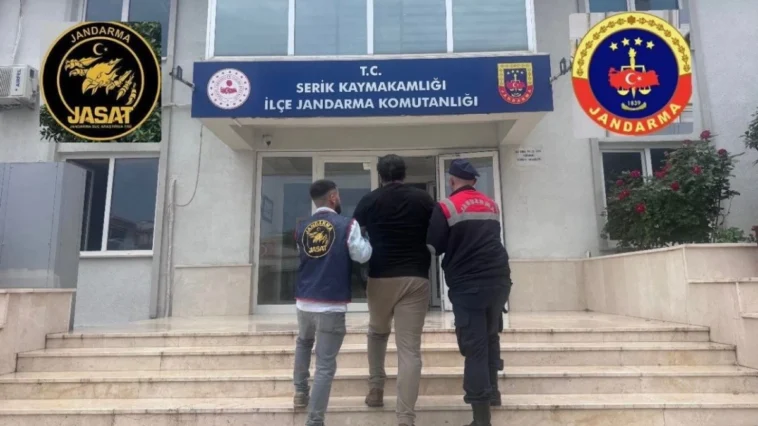 Antalya'da aranan 487 şahıs yakalandı